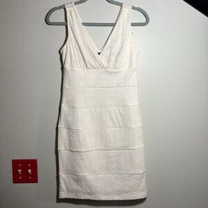 Valerie bertinelli ivory eyelit tiered sleeveless sheath dress 4